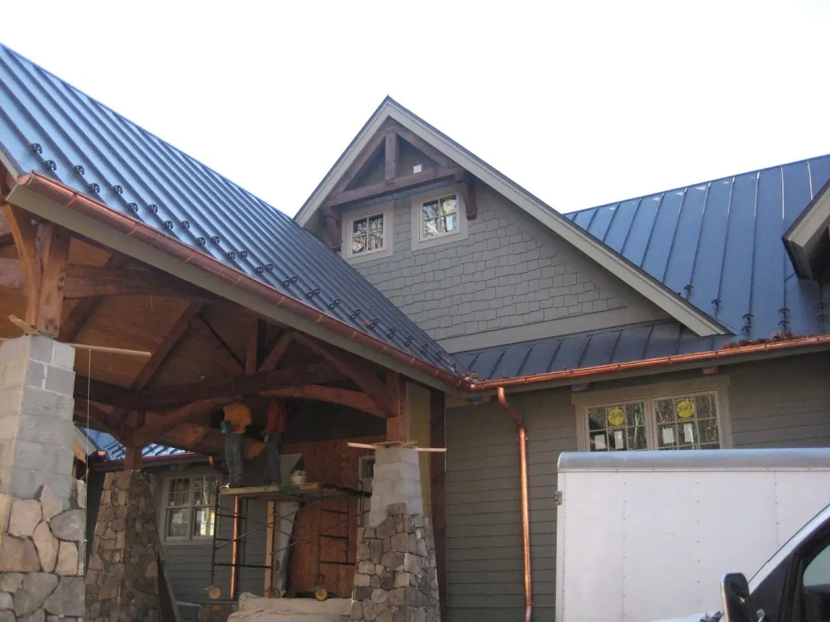 Craftsman Roofing team delivering quality roofing work in Monaca